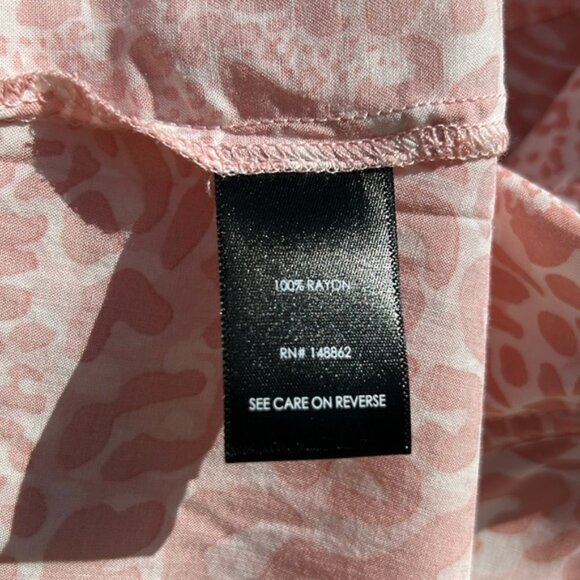 ~e New Torrid animal print blouse with pockets - Picture 6 of 8